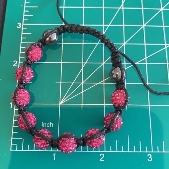 Hot Pink sparkling crystal bead bracelet 9 beads - Picture 4 of 4